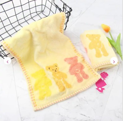 Kenapa reka bentuk kelebihan dan prestasi penyerapan air tuala muka jacquard kapas untuk kanak -kanak begitu baik?